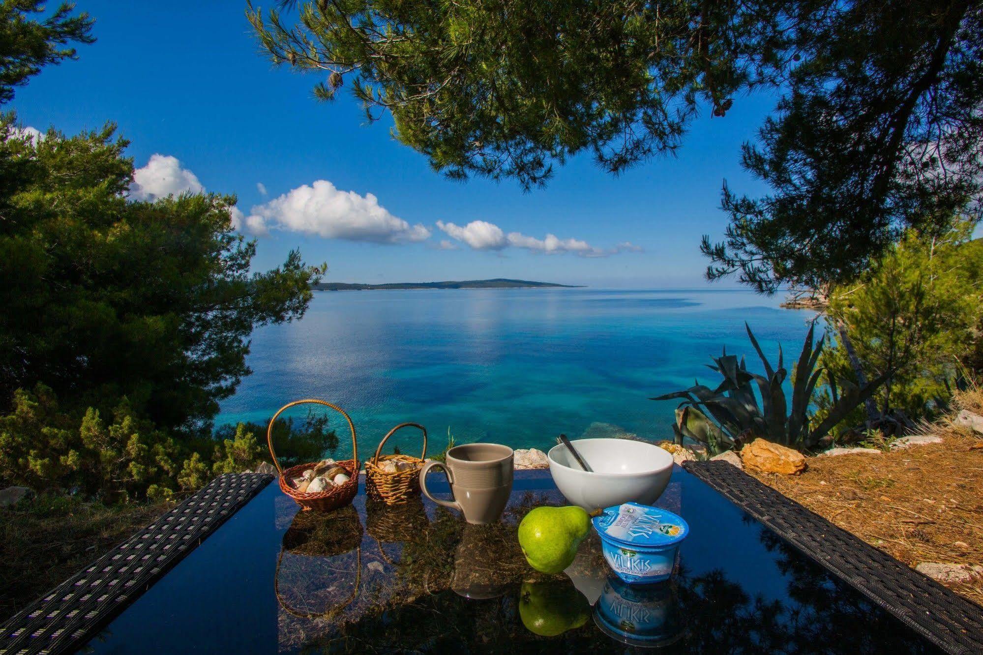 Cast Away - Eco Holiday park Zavala